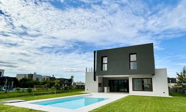 Casa en venta Barrio terralagos Canning