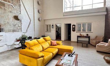 Importante casa de 5 dormitorios sobre Av. Mate de Luna al 2100, zona Parque Avellaneda