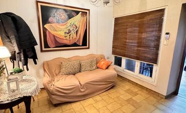 Importante casa de 5 dormitorios sobre Av. Mate de Luna al 2100, zona Parque Avellaneda