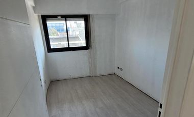 Dpto 3 amb a estrenar, 2° C, 63,25 m2 total, c/balcón semicubierto al fte, Liniers.