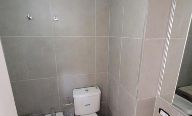 Dpto 3 amb a estrenar, 2° C, 63,25 m2 total, c/balcón semicubierto al fte, Liniers.