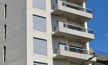 Dpto 3 amb a estrenar, 2° C, 63,25 m2 total, c/balcón semicubierto al fte, Liniers.