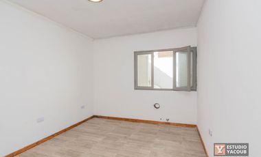PH en venta - 2 dormitorios 1 baño - 2 patios - 63mts2 - Tolosa, La Plata