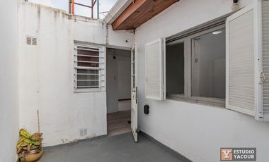 PH en venta - 2 dormitorios 1 baño - 2 patios - 63mts2 - Tolosa, La Plata