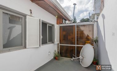 PH en venta - 2 dormitorios 1 baño - 2 patios - 63mts2 - Tolosa, La Plata