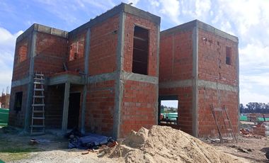 Hermosa casa en obra en venta en barrio Monet, Cardales