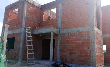 Hermosa casa en obra en venta en barrio Monet, Cardales