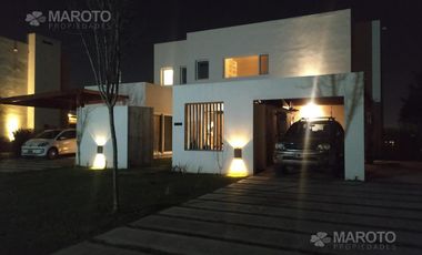 CASA EN ALQUILER DE TEMPORADA EN SANTA TERESA- MAROTO PROPIEDADES