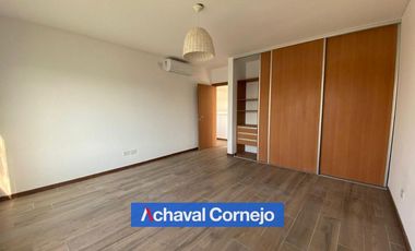 Casa en venta (con renta) en PUERTOS en Barrio Vistas con pileta sobre un lote de 700 m2
