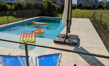 Casa en venta (con renta) en PUERTOS en Barrio Vistas con pileta sobre un lote de 700 m2
