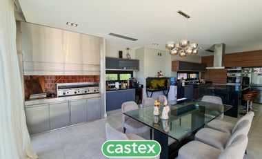 Casa en venta en Terralagos, Canning