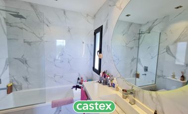 Casa en venta en Terralagos, Canning