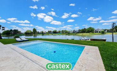 Casa en venta en Terralagos, Canning