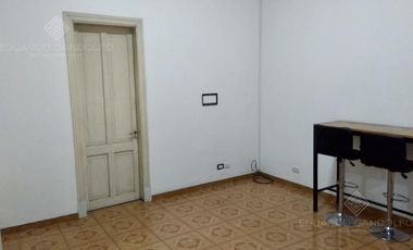 Casa de Corte Antiguo refaccionada - Venta Directa - Oportunidad!!