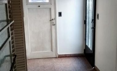 Casa de Corte Antiguo refaccionada - Venta Directa - Oportunidad!!