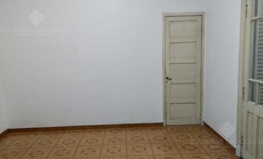 Casa de Corte Antiguo refaccionada - Venta Directa - Oportunidad!!