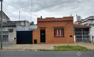 Casa de Corte Antiguo refaccionada - Venta Directa - Oportunidad!!