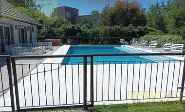 Casa en venta en Country Club El Paraíso Hípico & Golf