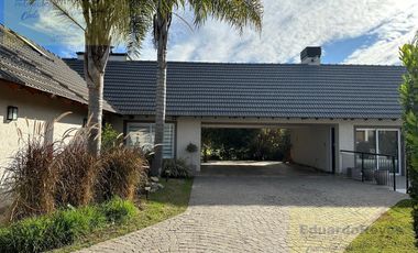 Casa en venta en Country Club El Paraíso Hípico & Golf