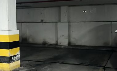 Amplia cochera apta camioneta en Zona Tribunales, General Paz al 500, Barrio Sur