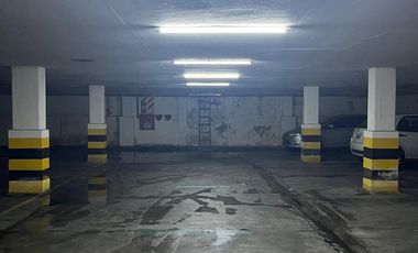 Amplia cochera apta camioneta en Zona Tribunales, General Paz al 500, Barrio Sur