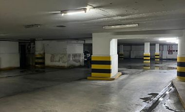 Amplia cochera apta camioneta en Zona Tribunales, General Paz al 500, Barrio Sur