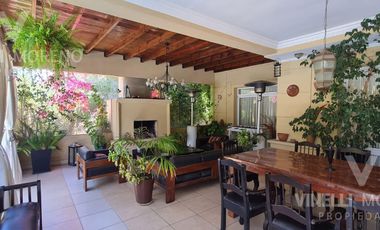 Casa de categoria en  Saint Thomas Sur