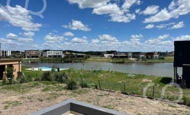 Venta Casa San Sebastián - Área 11