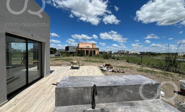 Venta Casa San Sebastián - Área 11