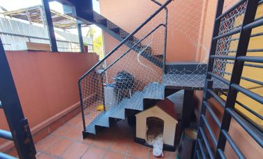 oficina con gran terraza propia en complejo con pileta Vicente Lopez calle Cortada, vias a Maipu