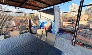 oficina con gran terraza propia en complejo con pileta Vicente Lopez calle Cortada, vias a Maipu
