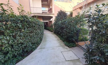 oficina con gran terraza propia en complejo con pileta Vicente Lopez calle Cortada, vias a Maipu