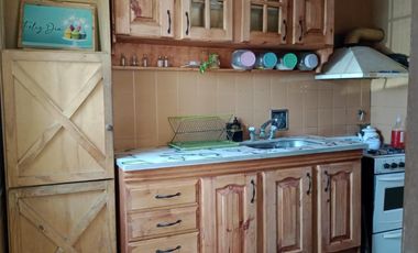 Casa en venta - 2 Dormitorios 1 Baño - 90mts2 - Llavallol