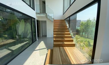 Casa en  venta en EL CANTON ISLAS - MAROTO PROPIEDADES