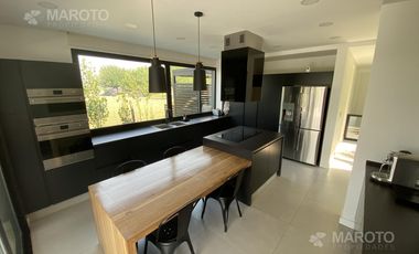 Casa en  venta en EL CANTON ISLAS - MAROTO PROPIEDADES