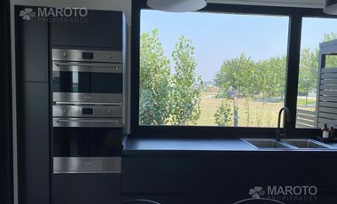 Casa en  venta en EL CANTON ISLAS - MAROTO PROPIEDADES