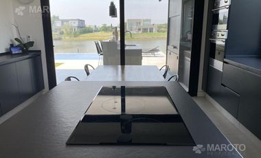Casa en  venta en EL CANTON ISLAS - MAROTO PROPIEDADES