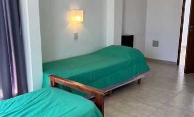 Casa en venta - 3 Dormitorios 2 Baños - 1.422Mts2 - Pinamar