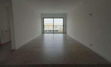 DEPARTAMENTO 3 DORMITORIO CON BALCON PLENO CENTRO