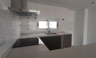 DEPARTAMENTO 3 DORMITORIO CON BALCON PLENO CENTRO