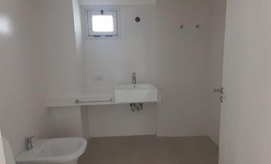 DEPARTAMENTO 3 DORMITORIO CON BALCON PLENO CENTRO