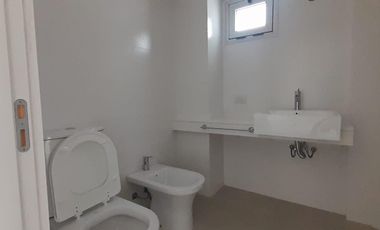 DEPARTAMENTO 3 DORMITORIO CON BALCON PLENO CENTRO