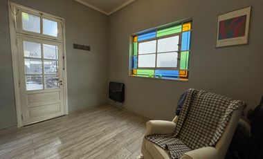 Casa con Patio, pileta y quincho en Remedios De Escalada