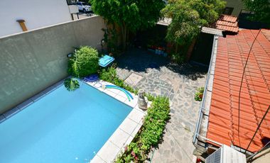 Casa en Ensenada - 4 dormitorios, jardín y pileta - Moreno esq. Don Bosco