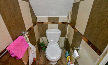 Casa en Ensenada - 4 dormitorios, jardín y pileta - Moreno esq. Don Bosco