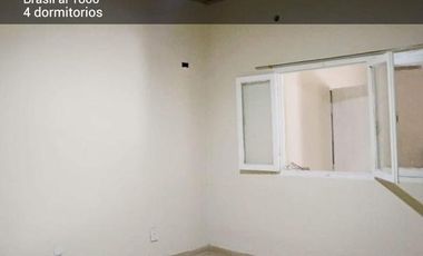 Casa 4 Dormitorio con amplio patio