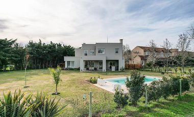 Casa en Venta en Estancias del Pilar, Pilar, GBA Norte -  4 dormitorios