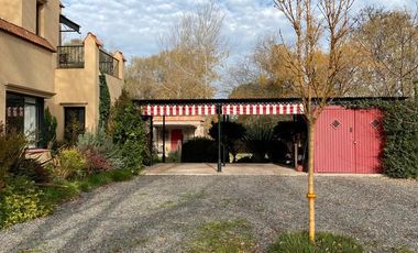 IMPORTANTE CASONA EN VENTA CLUB DE CAMPO EL MORO
