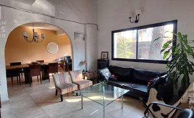 Casa en venta - Ingeniero Maschwitz.