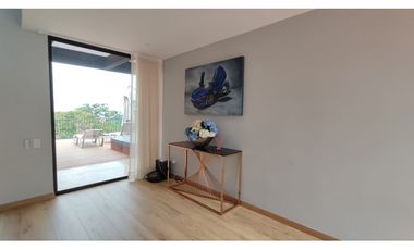 8489597 Venta Casa en el Poblado sector el Tesoro